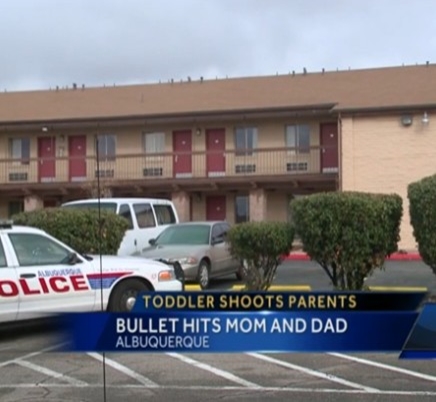 Toddler shoots father, pregnant mother at New Mexico motel
