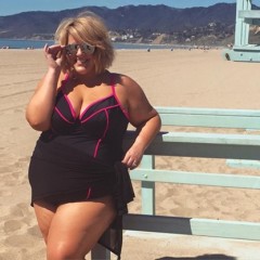 Jessica Kane plus-size fashion blogger